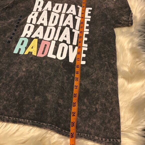 Awake radiates rad love, pride tee sz small - Picture 6 of 6